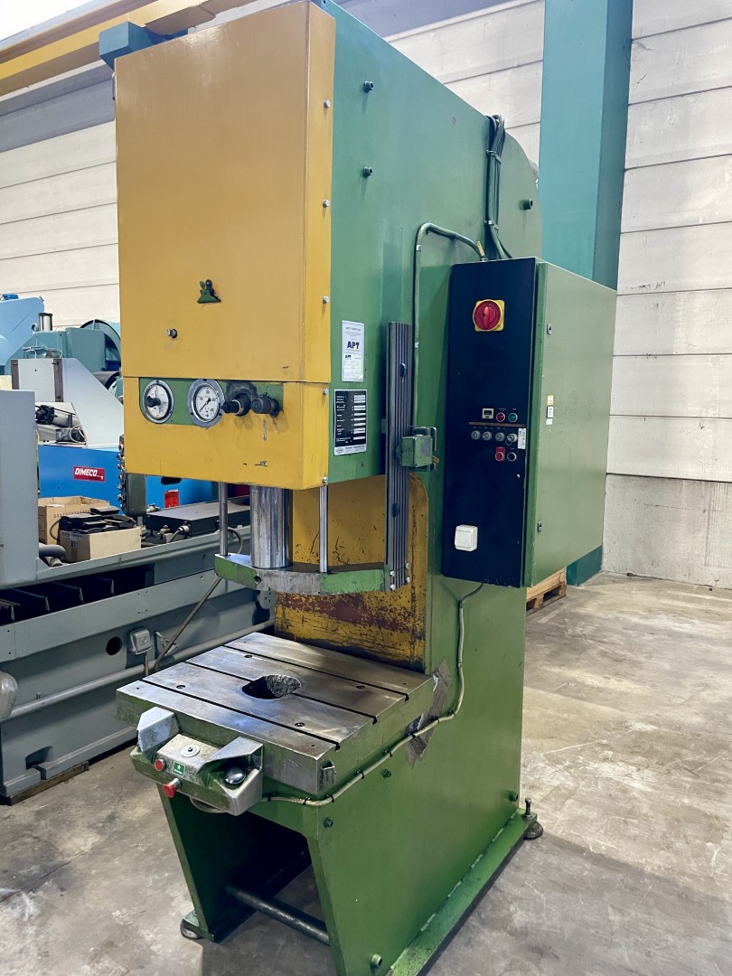 20260428_125427647_iOS (Stor).jpg